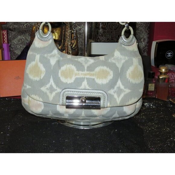 COACH Kristin Ikat Op Art Silver Gray Print Sparkle Canvas Hobo Flap Handbag